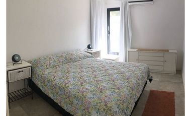 VENTA HERMOSA CASA CON VISTA A LA SIERRA