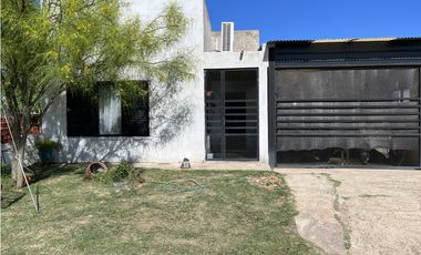 Vendo Casa con pileta en San Justo, Entre Ríos.