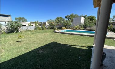 Vendo Casa con pileta en San Justo, Entre Ríos.