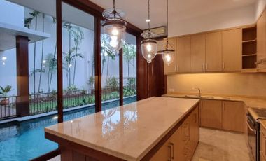 DIJUAL RUMAH at Jl BUNGA CEMPAKA, CIPETE, CILANDAK, JAKSEL