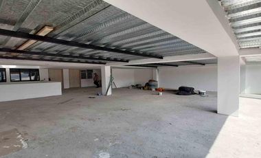 EDIFICIO EN ARRIENDO EN EL CENTRO/MANIZALES