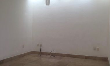 Casa en venta ubicada en Cedros Residencial a un costado de Universidad Cuahutemoc al norte de Aguascalientes