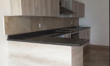 Casa en venta ubicada en Cedros Residencial a un costado de Universidad Cuahutemoc al norte de Aguascalientes