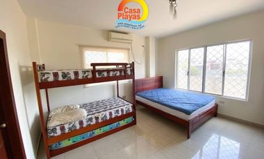 Alquiler Vacacional Casa Playas con piscina, capacidad 13 personas