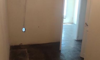 ALQUILO LOCAL COMERCIAL CON DEPTO (AMPLIO TERRENO) NECOCHEA