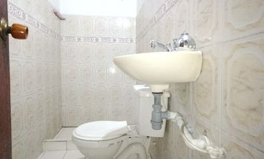 casa en venta en lleras. Cod V30147