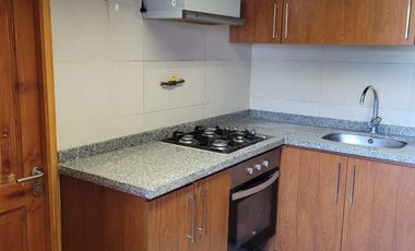 Se vende espaciosa casa cercano a plaza Miraflores