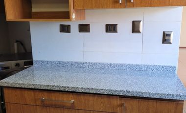 Se vende espaciosa casa cercano a plaza Miraflores