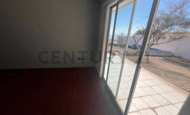 Se arrienda hermosa y amplia casa Jardines del Sur