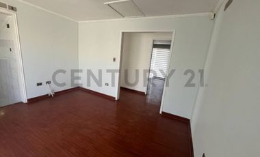 Se arrienda hermosa y amplia casa Jardines del Sur