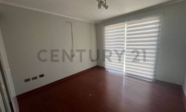 Se arrienda hermosa y amplia casa Jardines del Sur