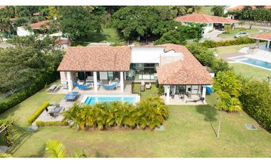 Venta de casa de playa, Punta Barco Village