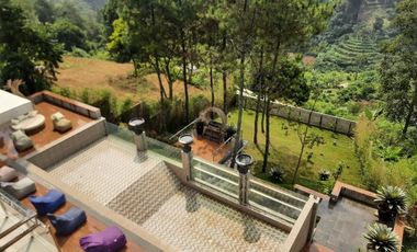 Villa lux minimalis nuansa sejuk view alam Lokasi buni wangi Lembang LT 1400 LB 900 Full furnish Harga 12M 6KT 6KM