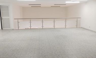 LOCAL PARA ARRIENDO EN PARQUE CENTRAL BAVARIA