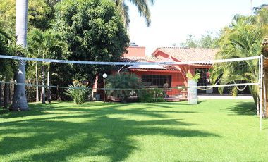 VENDO HERMOSA Y AMPLIA CASA EN PRIVADA DE SOLO 4 CASAS, FRACC. REAL DE TEZOYUCA