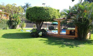 VENDO HERMOSA Y AMPLIA CASA EN PRIVADA DE SOLO 4 CASAS, FRACC. REAL DE TEZOYUCA