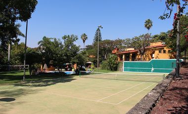 VENDO HERMOSA Y AMPLIA CASA EN PRIVADA DE SOLO 4 CASAS, FRACC. REAL DE TEZOYUCA