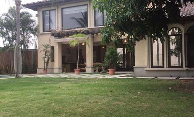 Hermosa casa Vista al Rio, Urb. Primero KM Samborondon