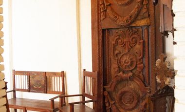 Casa en Venta en Vista del Valle, estilo colonial mexicano, con gran jardín