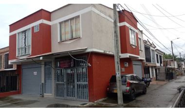 Vendo Casa Esquinera con Cuatro Rentas en el Sector de Puerto Espejo