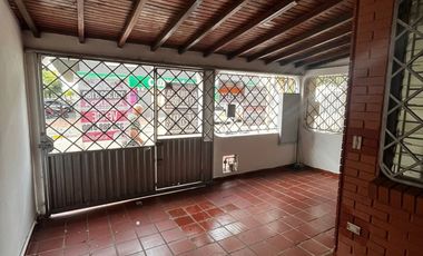 casa en arriendo/venta en capillana. Cod A3442