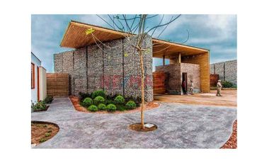 Oportunidad Unica !!! Construye Tu Casa De Campo Soñada En Cerro Azul !!!