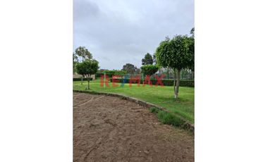 Oportunidad Unica !!! Construye Tu Casa De Campo Soñada En Cerro Azul !!!