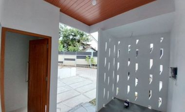 Dijual Rumah Premium 2 Lantai di Jl Damai Yogyakarta