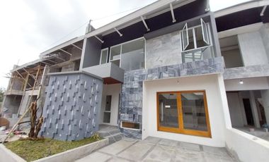 Dijual Rumah Premium 2 Lantai di Jl Damai Yogyakarta