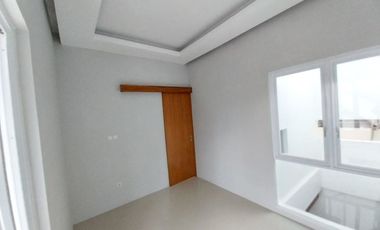 Dijual Rumah Premium 2 Lantai di Jl Damai Yogyakarta