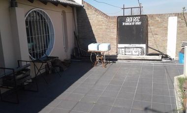 Casa en venta en Lanus Oeste