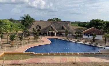 casa condominio en arriendo/venta en pachaquiaro. Cod A1080042
