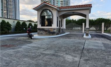 Venta de Terreno en Costa del Este Sc8 NE