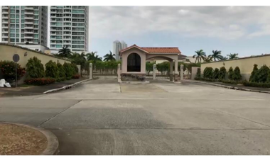 Venta de Terreno en Costa del Este Sc8 NE
