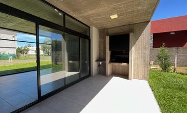 Casa - Guillermo E Hudson