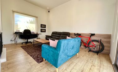 casa en arriendo en hacienda san simón. Cod A8408346