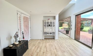 casa en arriendo en hacienda san simón. Cod A8408346