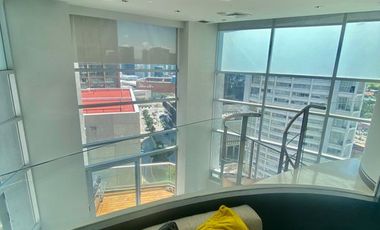 MAGNIFICO DEPARTAMENTO DOBLE NIVEL TORRE AURA