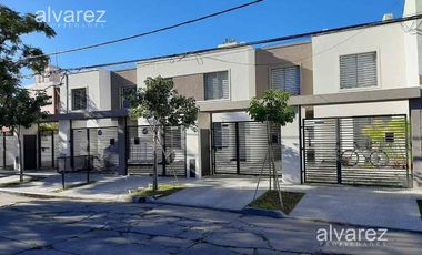 Venta Duplex 4 Ambientes En Ituzaingo