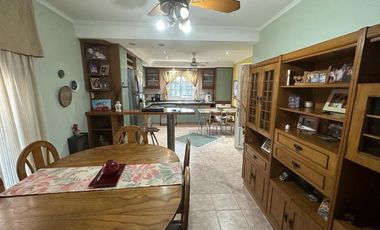 Venta Casa 4 ambientes con garaje cubierto. -  Florencio Varela
