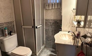 Venta Casa 4 ambientes con garaje cubierto. -  Florencio Varela