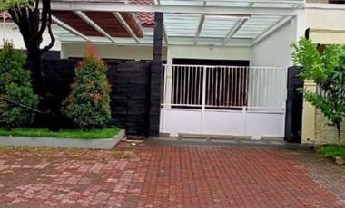 Rumah disewakan di Tenggilis Mejoyo, Surabaya