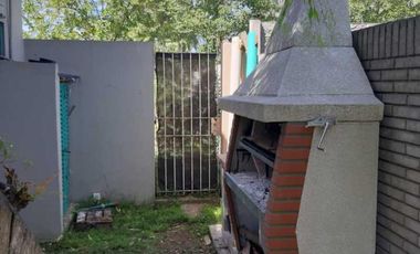 Venta casa 3 ambientes barrio La Arbolada Longchamps