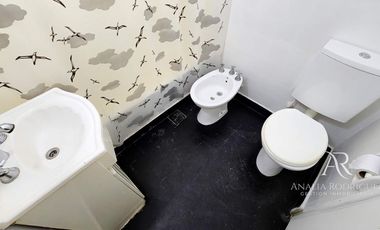 ALQUILER - PH TIPO CASA - 3 AMBIENTES CON TERRAZA Y COCHERA -  BOULOGNE – BARRIO MALVINAS