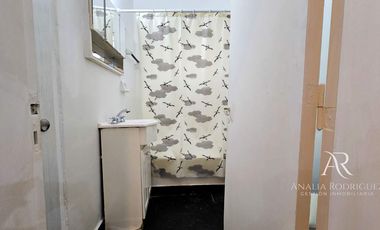 ALQUILER - PH TIPO CASA - 3 AMBIENTES CON TERRAZA Y COCHERA -  BOULOGNE – BARRIO MALVINAS