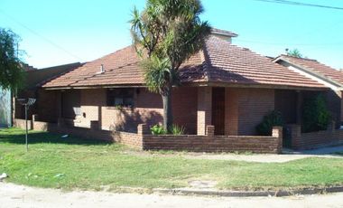 Chalet 4 ambientes en venta - Zona: General San Martín