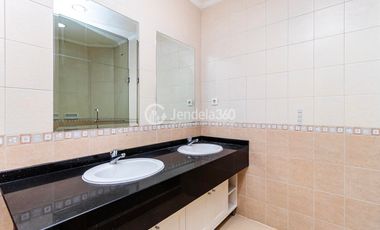 Disewakan Apartemen Hamptons Park tipe 3BR Full Furnished | HTPD048