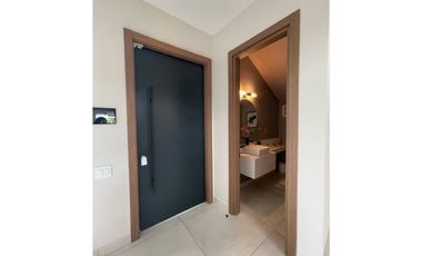 En Venta hermosas Casas Duplex en Santa María (MM)