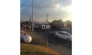 Venta de local comercial en Brisas del Golf $250.000 #430