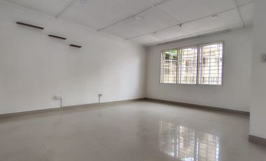 COD. 508 - SE ARRIENDA CASA - BARRIO: LA PALMA I